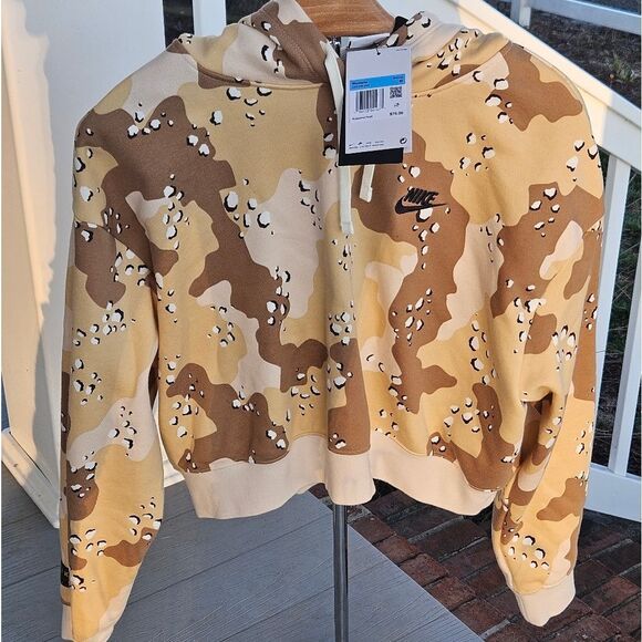 NIKE SPORTSWEAR CLUB FLEECE CROPPED WOMENS CAMO HOODIE MEDIUM NWT MSRP $70 - Picture 14 of 16
